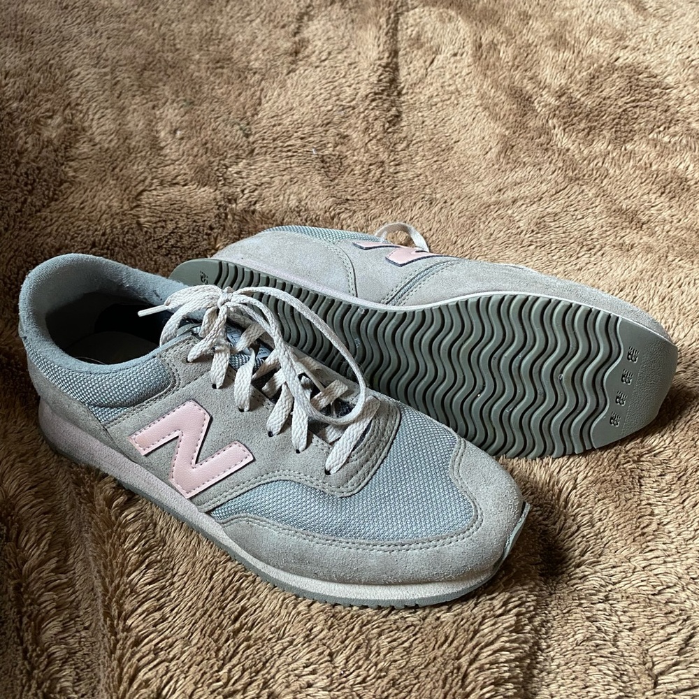 New Balance 620